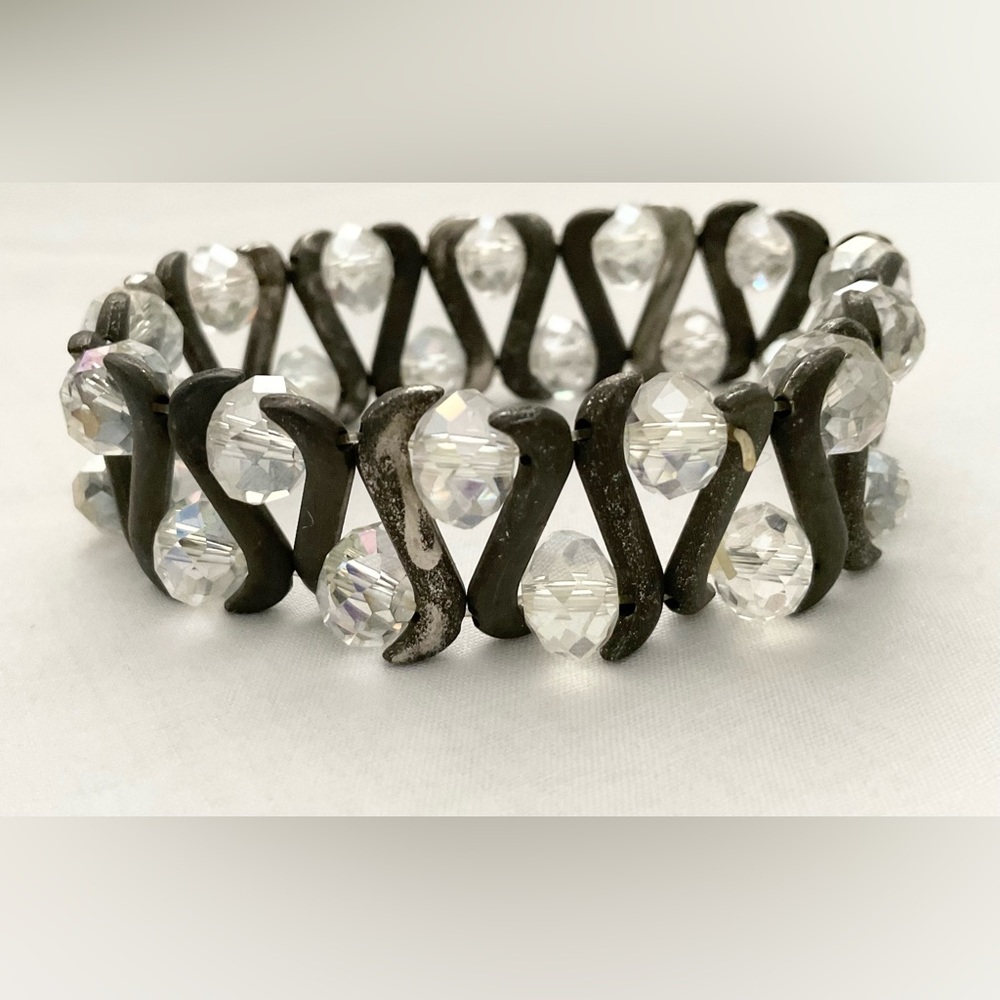 CLEAR FAUX RHINESTONE BRACELET - LIKE NEW